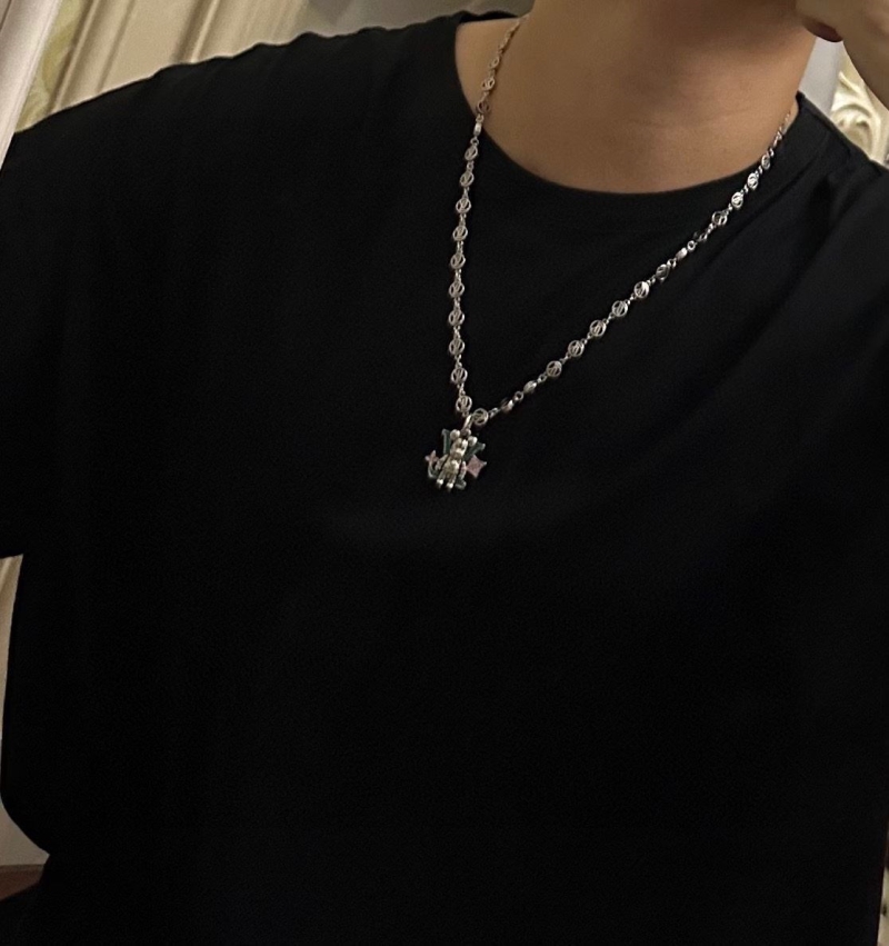 LV Necklaces